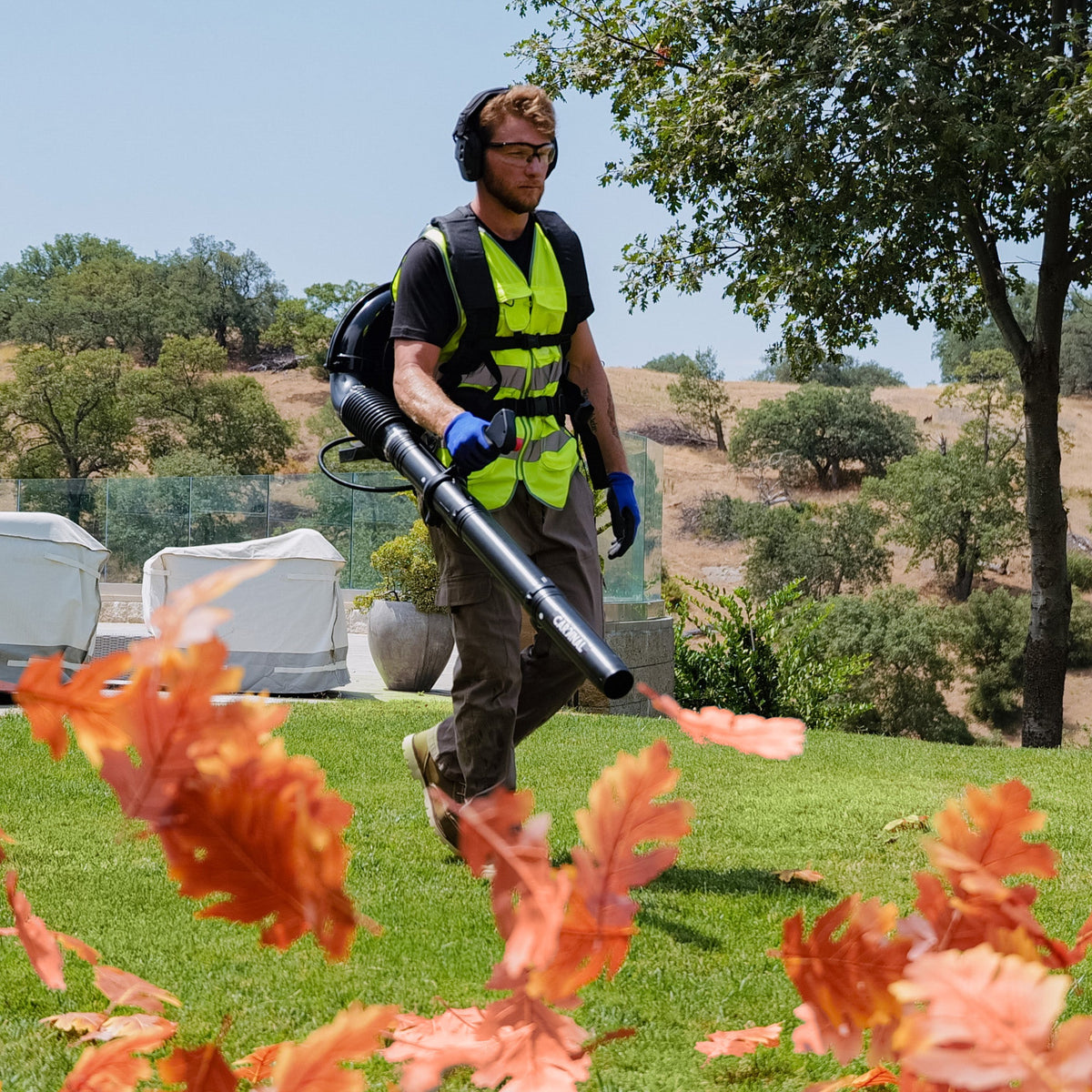 Cardinal 63.3cc Backpack Leaf Blower 675 CFM 196 MPH Gas Powered Professional Lawn Care Landscaping Yard Cleanup, photo 2 of 9