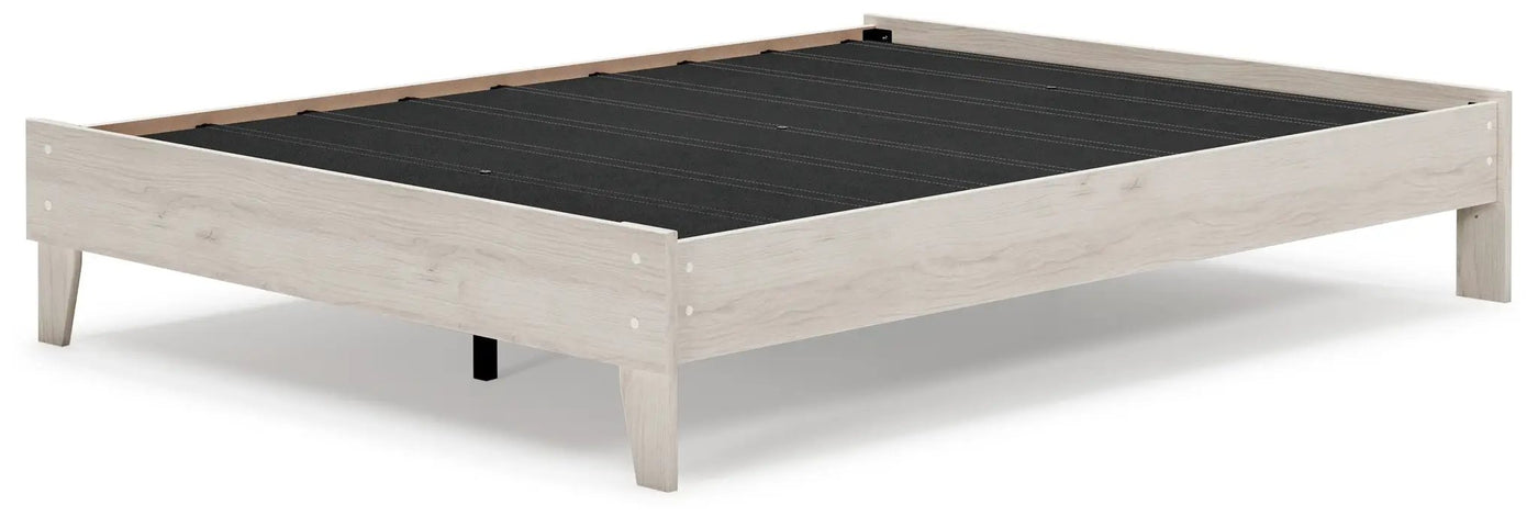 Socalle - Platform Bed by Unique Piece Furniture