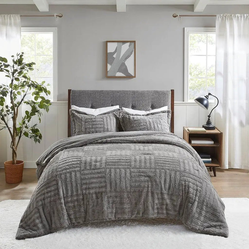 Full/Queen Fur Down Alternative Comforter Mini Set by HouseOfZazla