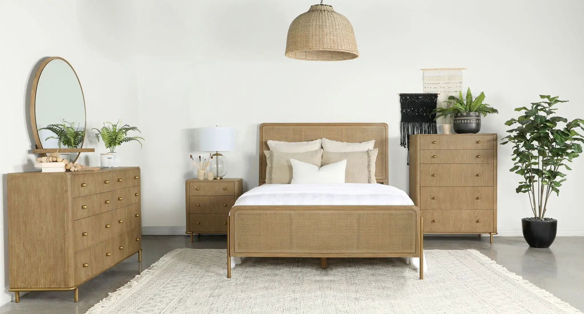 Arini 5-piece Eastern King Bedroom Set Sand Wash by Unique Piece Furniture