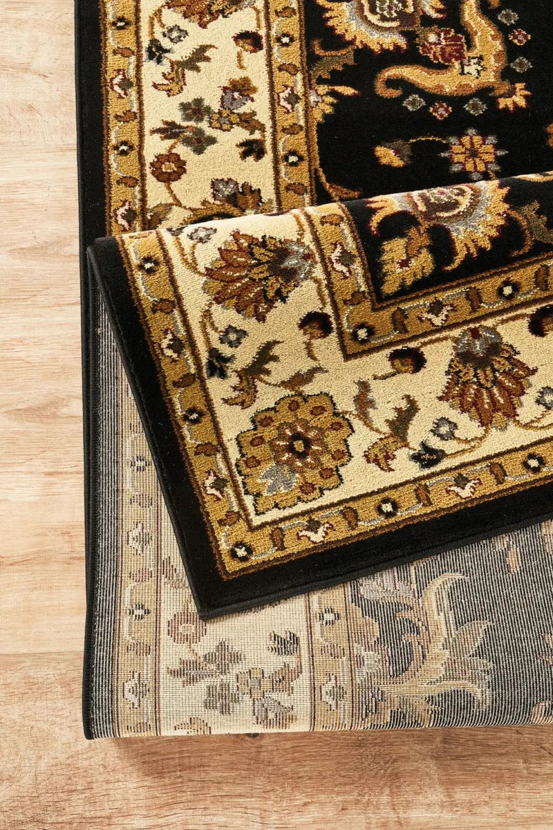 Classic GC_VIN5007 Area Rug by HouseOfZazla
