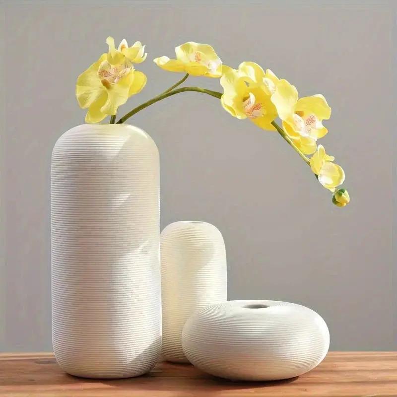 Ceramic Scandinavian Vase for Tabletop Flower Arrangement by House Of Avana
