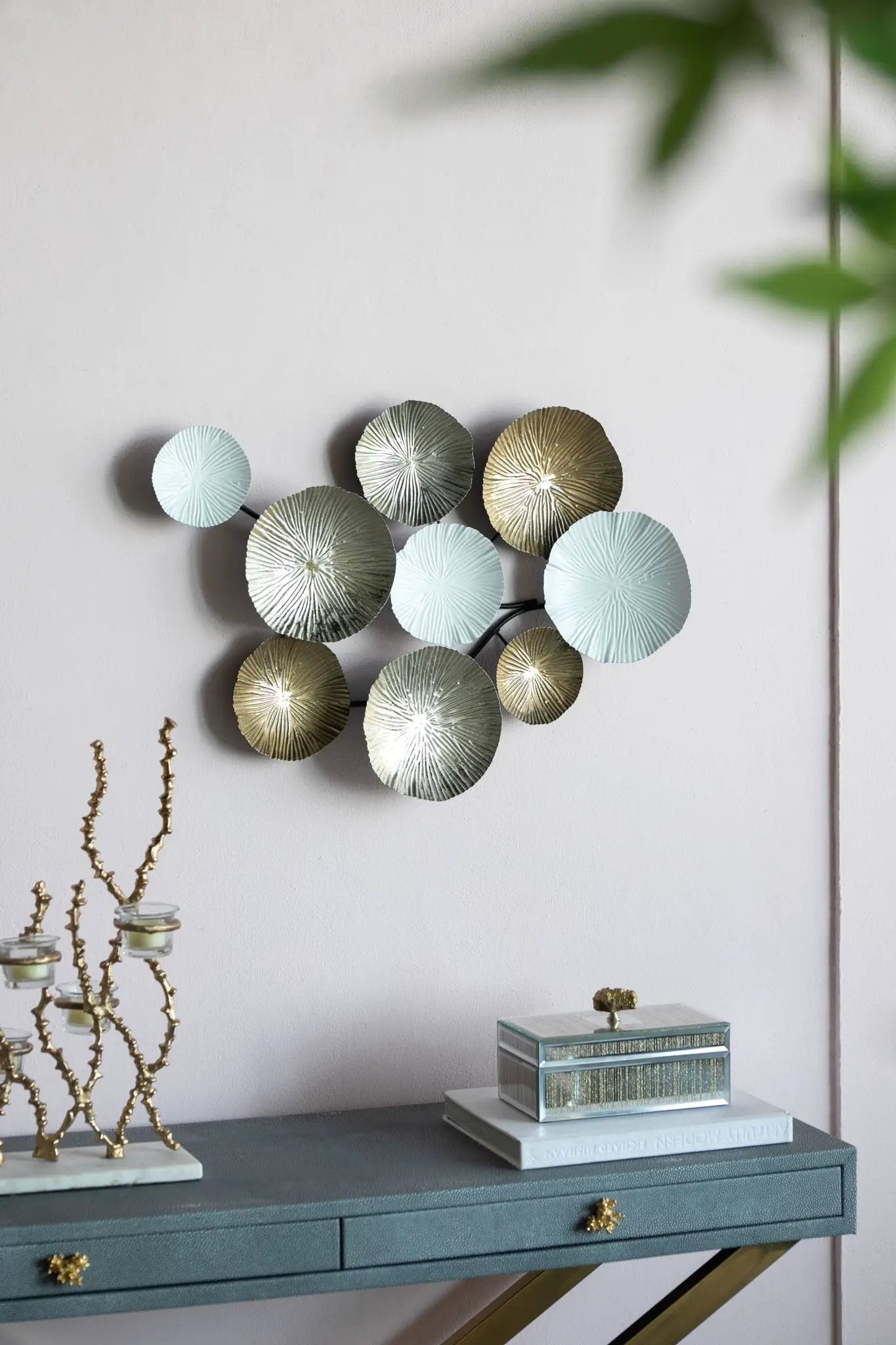 Contemporary Metal Wall Decor Accent - Golden / White by HouseOfZazla
