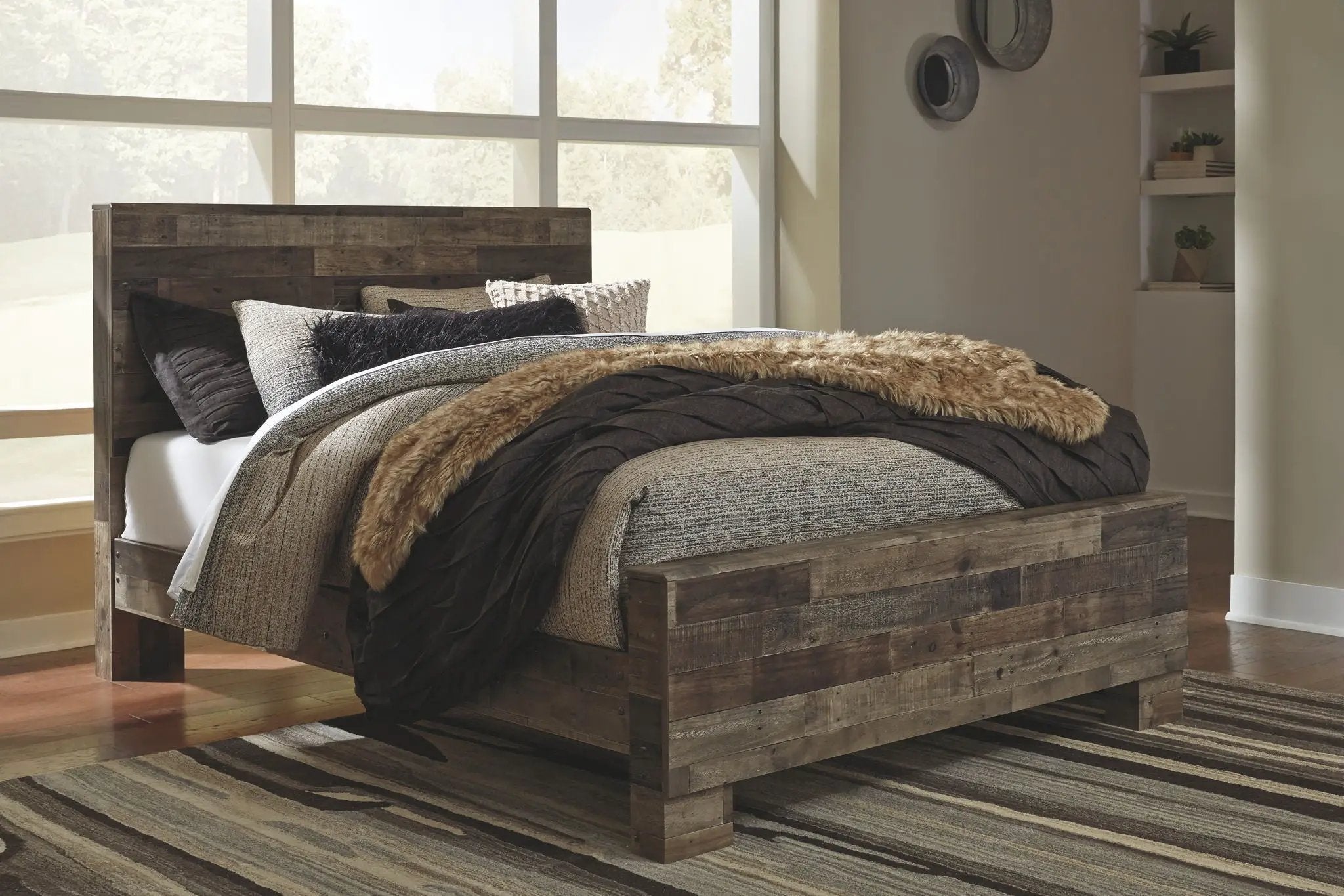 Derekson - Panel Bedroom Set by Unique Piece Furniture