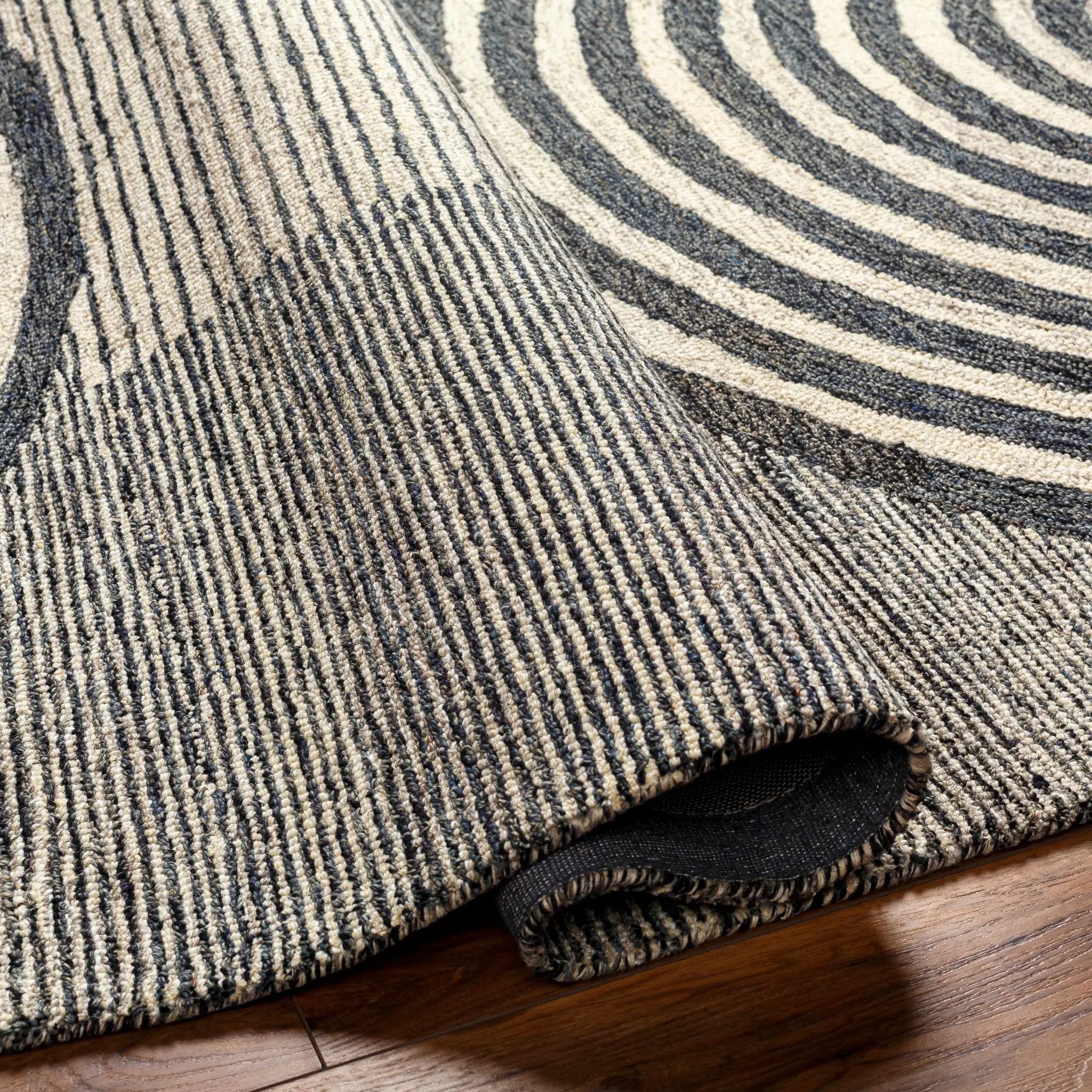 Chantesuta Modern Wool Rug by Boutique Rugs