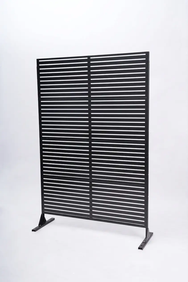 Sturdy Outdoor Privacy Screen by HouseOfZazla