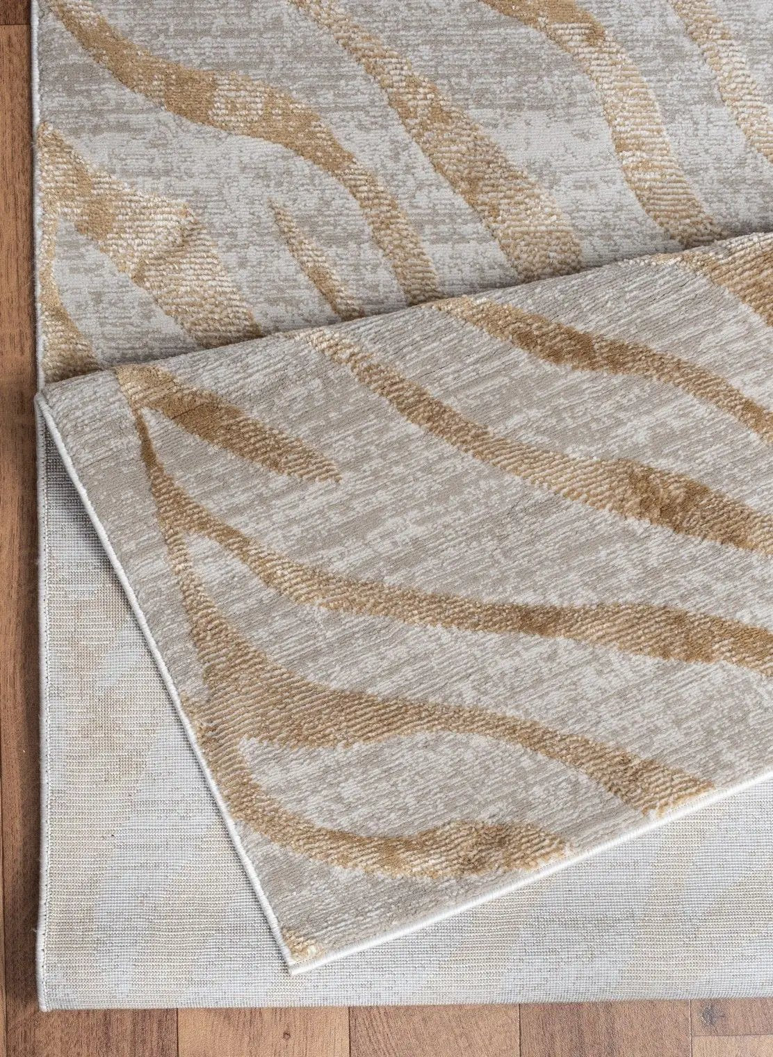 Elegance - 5'3" X 7'3" Area Rug - Gold by HouseOfZazla