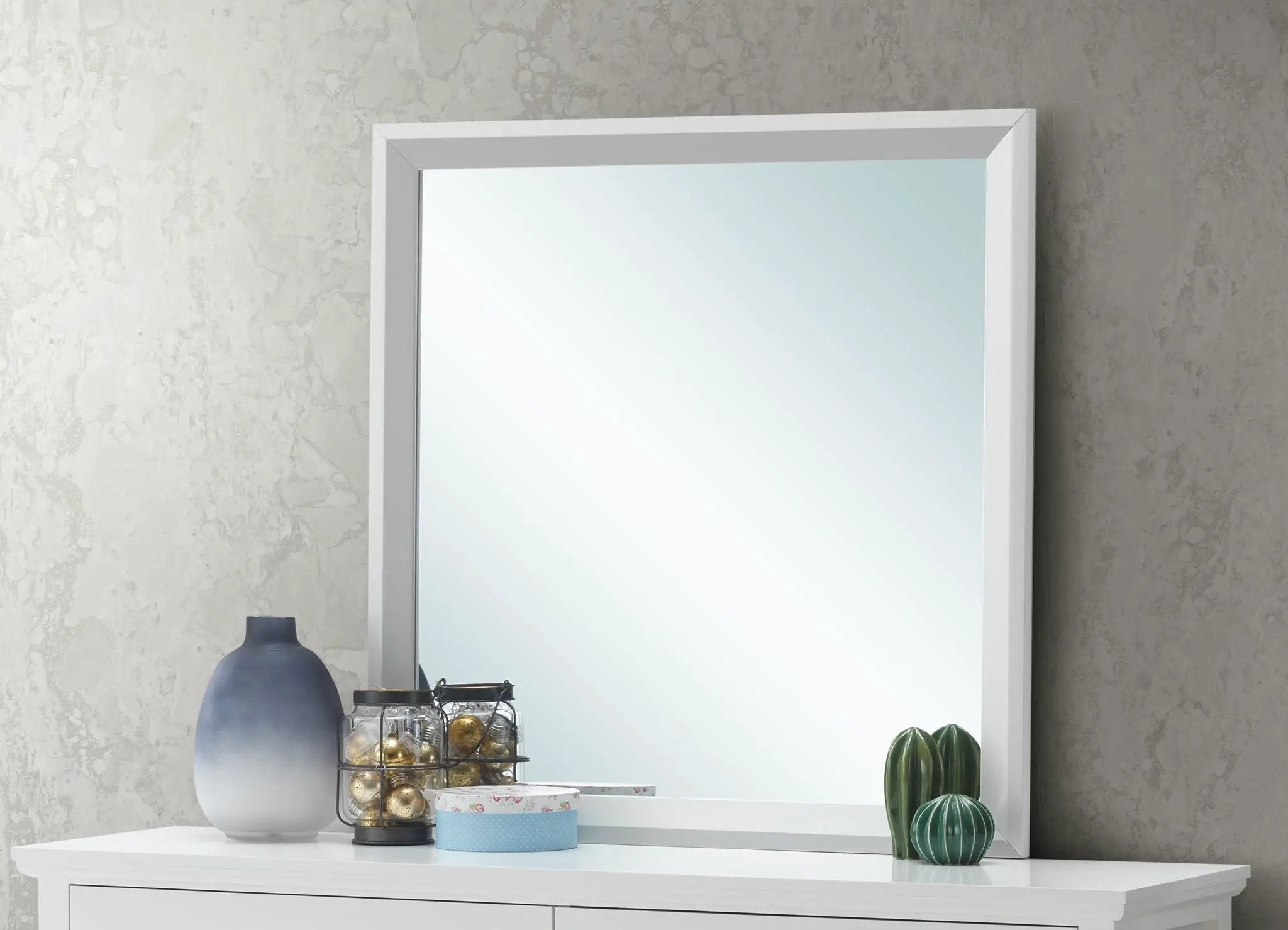 Primo - Mirror by Unique Piece Furniture