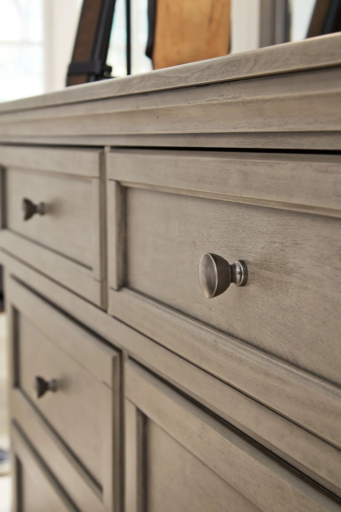 Lettner - Dresser by Unique Piece Furniture