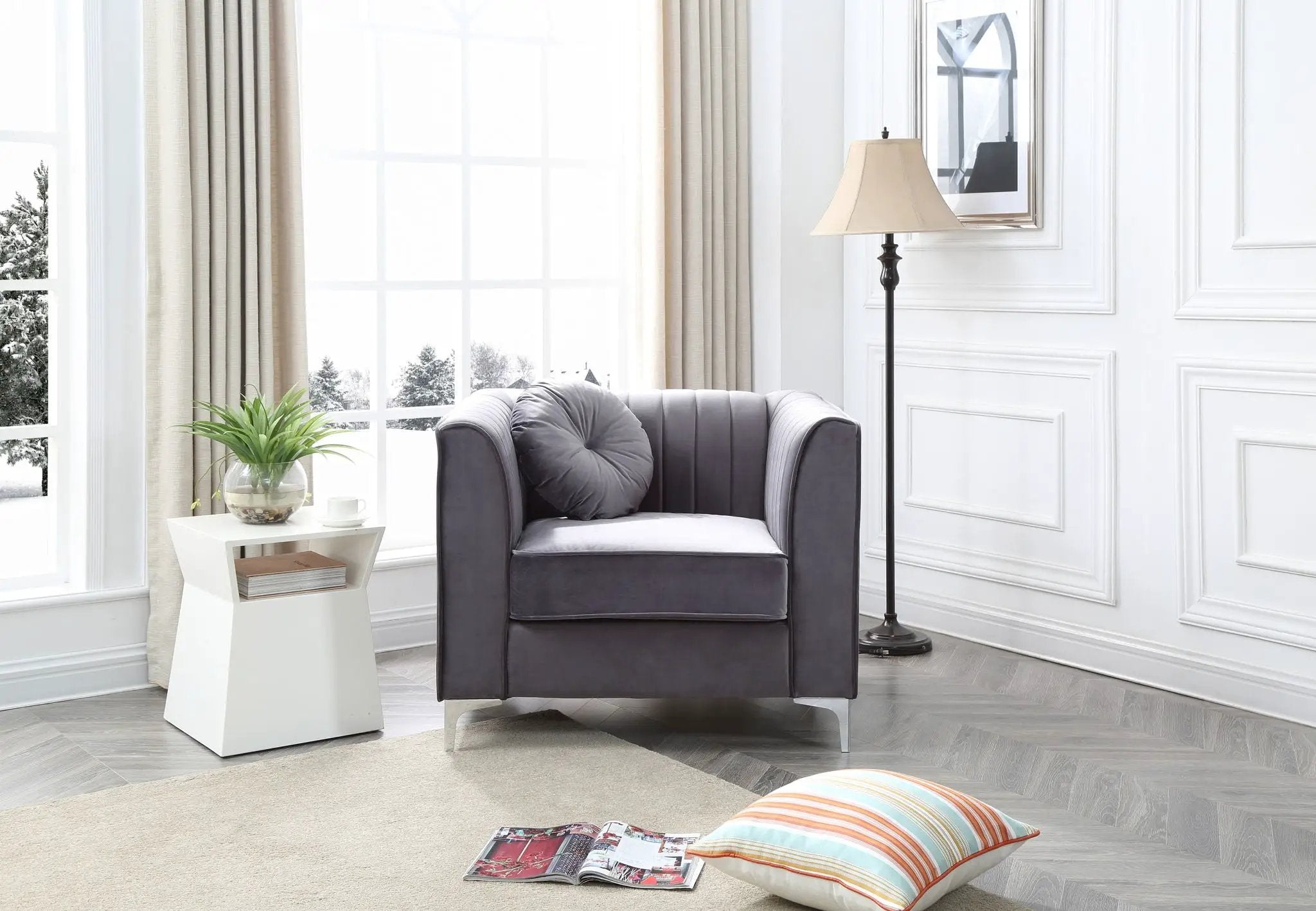 Contemporary Sloped Armchair by HouseOfZazla