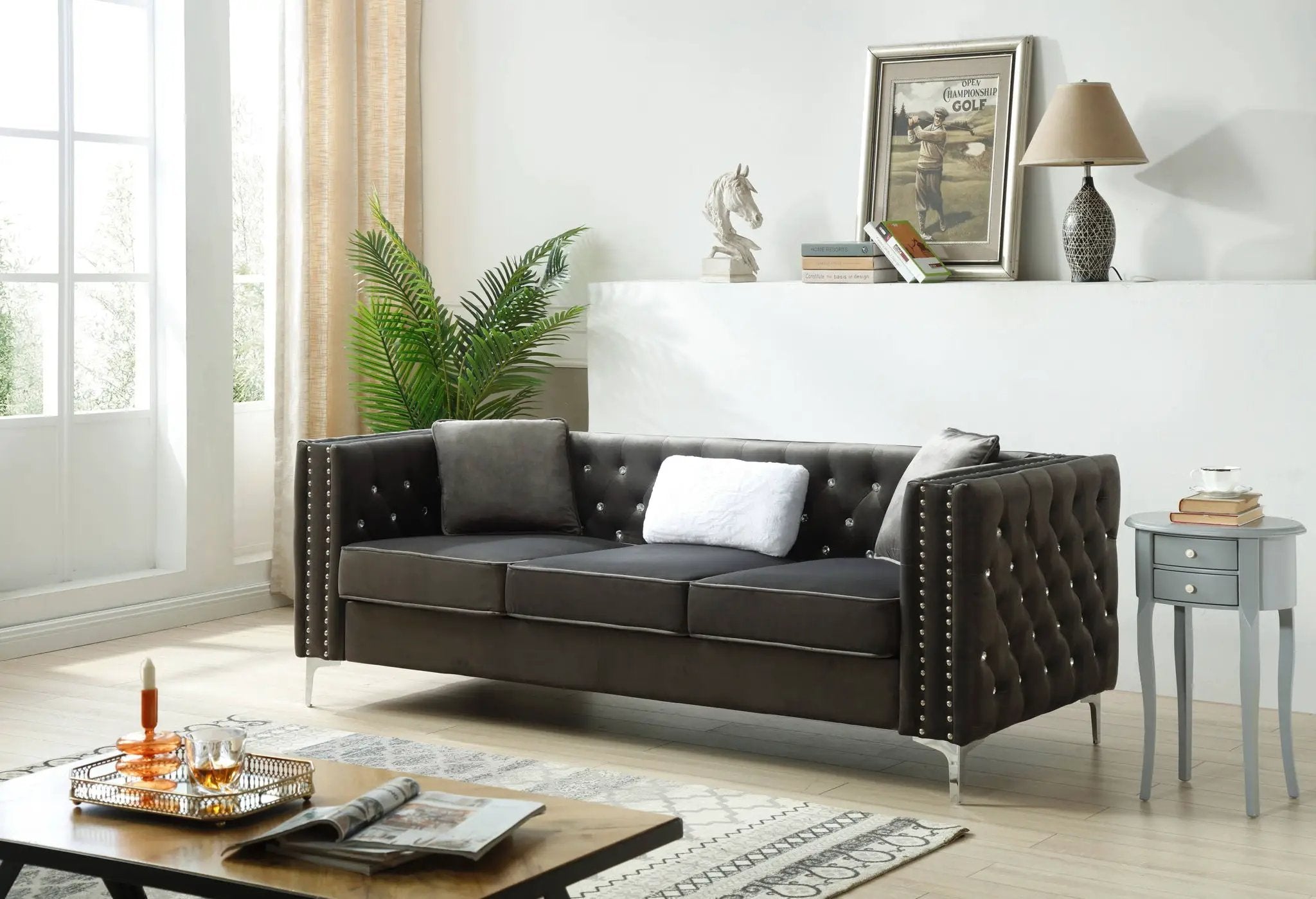 Paige - Sofa by HouseOfZazla