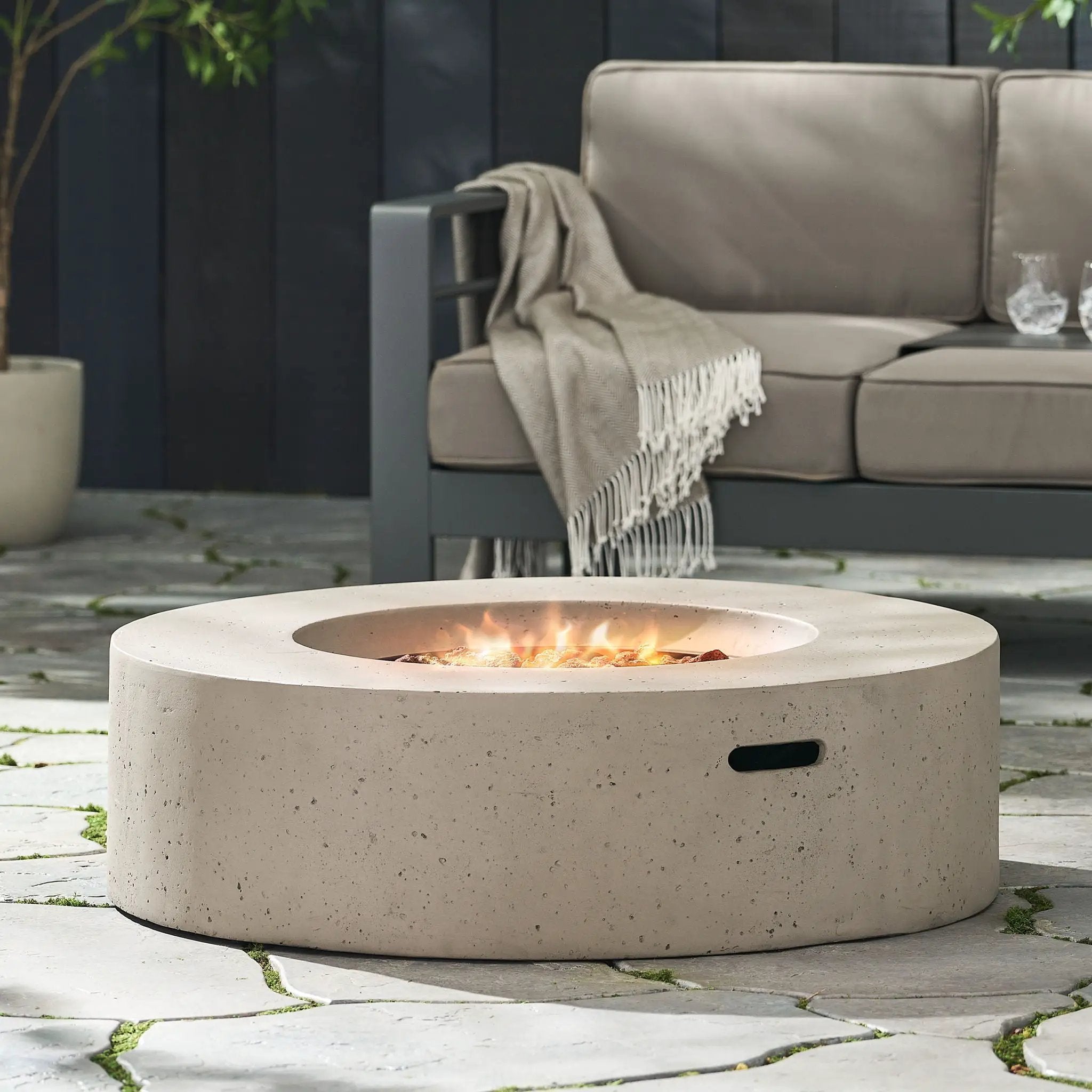Modern Lightweight Concrete Outdoor Circular Fire Pit 50,000 BTU by HouseOfZazla
