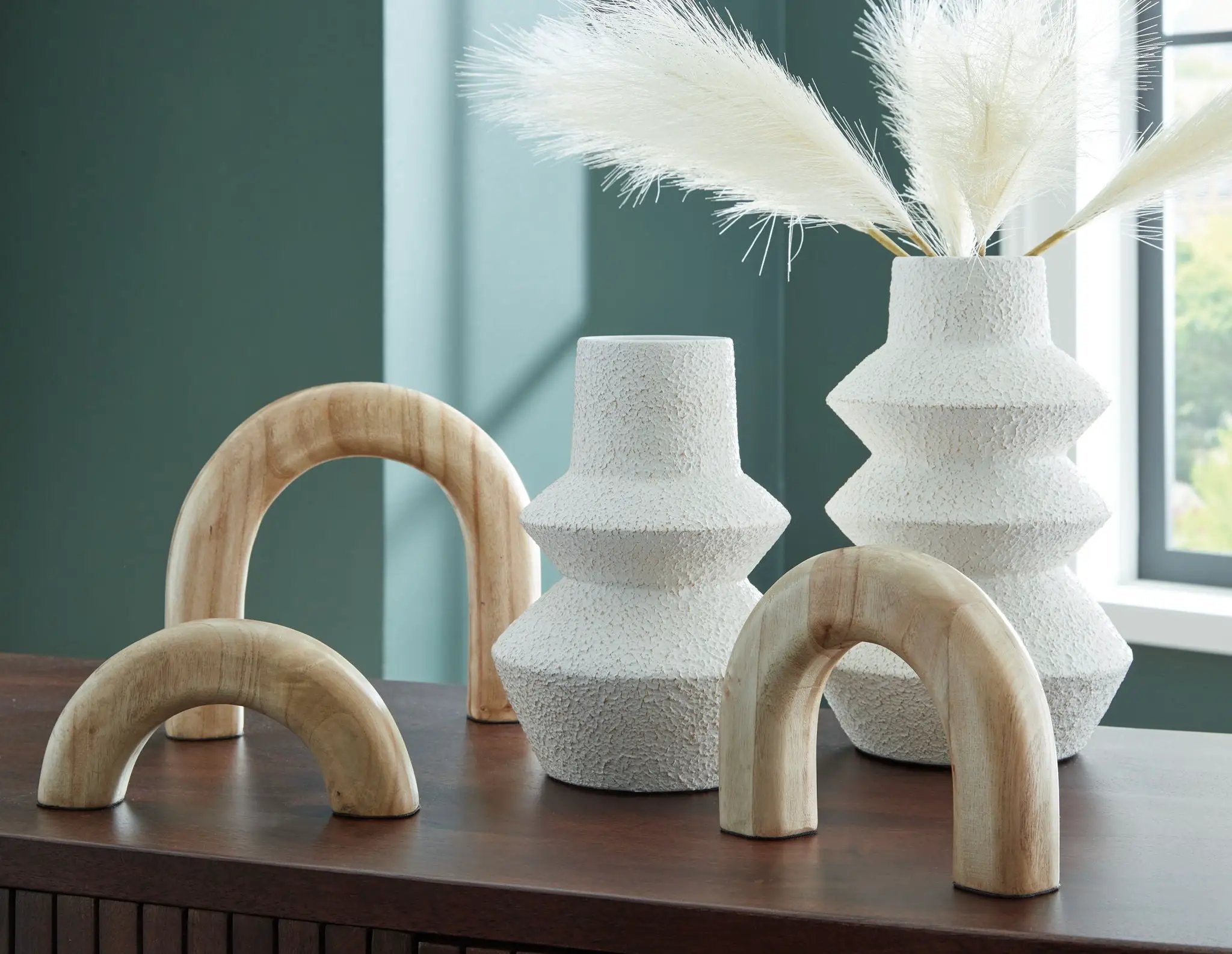 Maddwarth - Accessory Set (Set of 5) - White / Natural Brown by Unique Piece Furniture