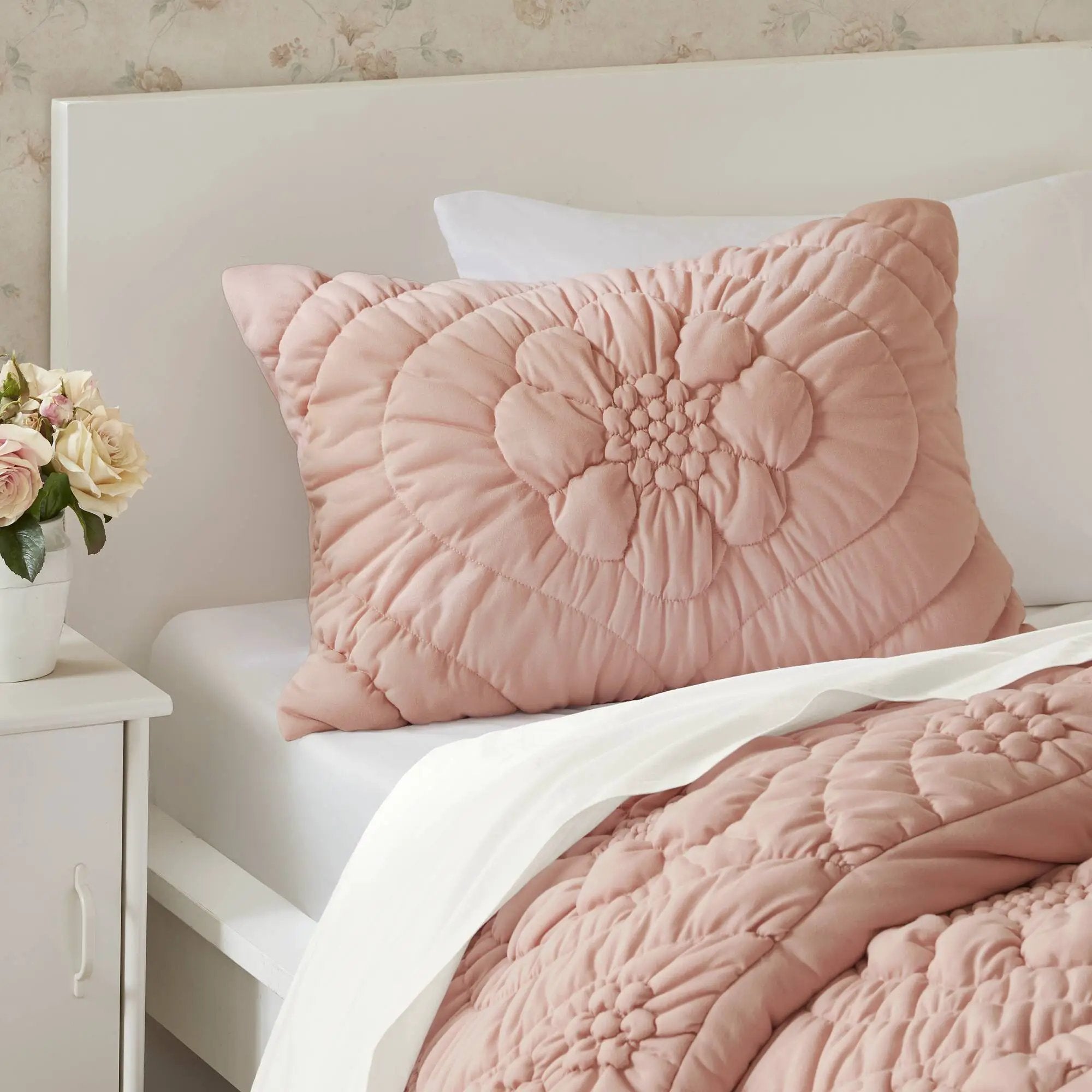 3-Piece Full/Queen Comforter Set by HouseOfZazla