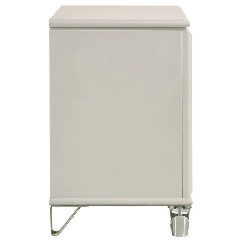 Gwendolyn - 2 Drawer Nightstand - White