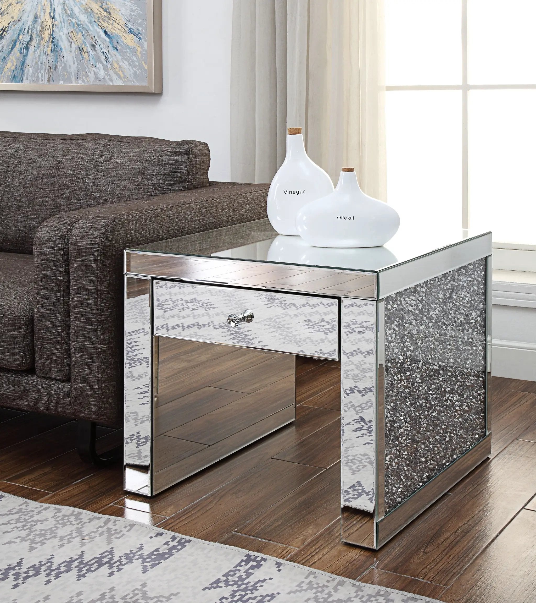 Noralie Mirrored & Faux Diamonds End Table by HouseOfZazla