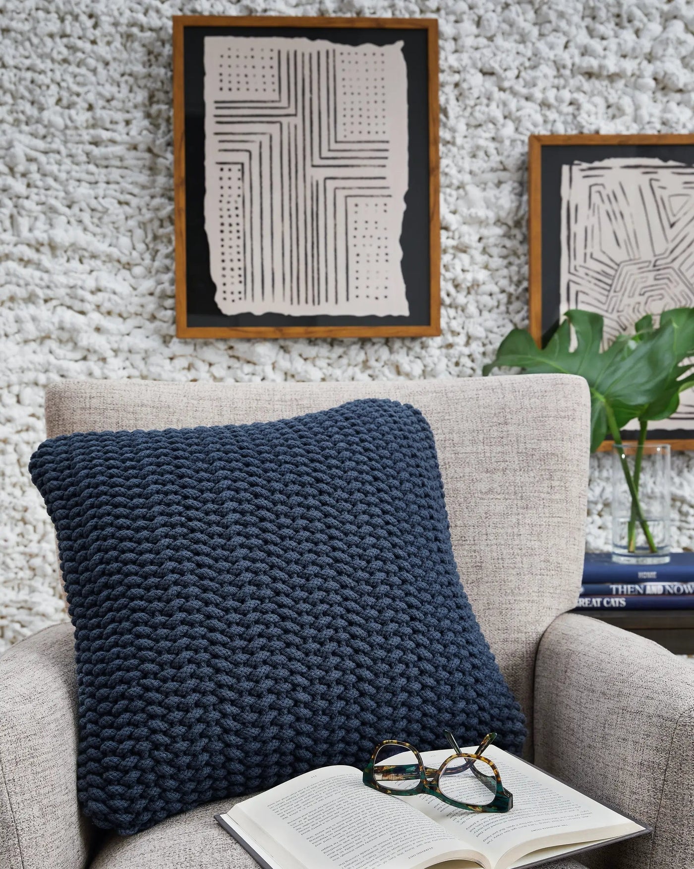 Renemore - Pillow by Unique Piece Furniture