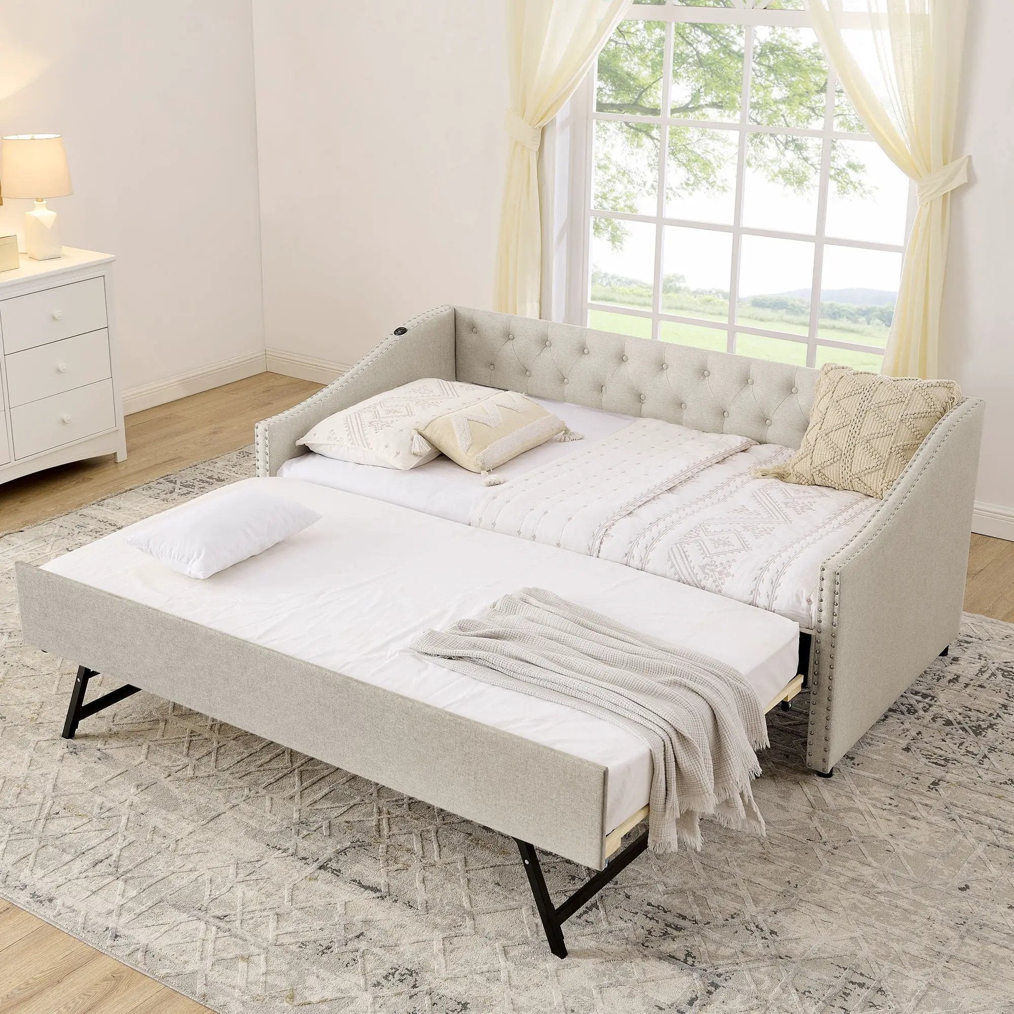 Upholstered Daybed With USB Charging & Pull Out Bed