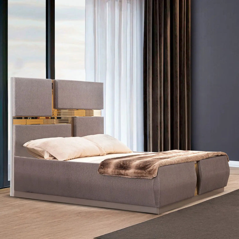 Lorenzo - Bedroom Set by HouseOfZazla