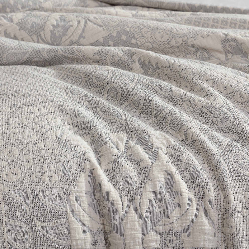 Paisley 3 Piece Ivory Cotton Matelassé Comforter Set by HouseOfZazla