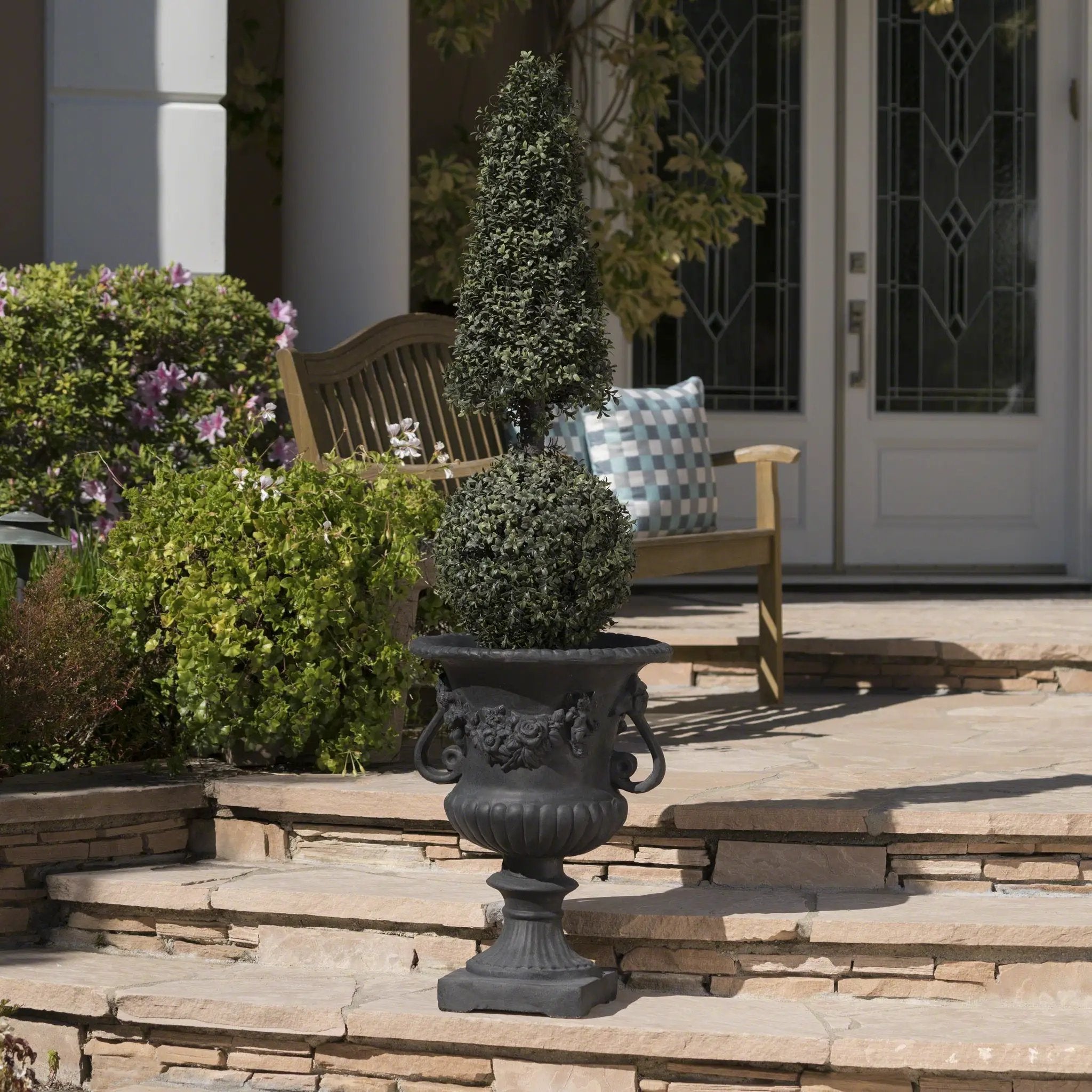 Buena Vista Urn by HouseOfZazla