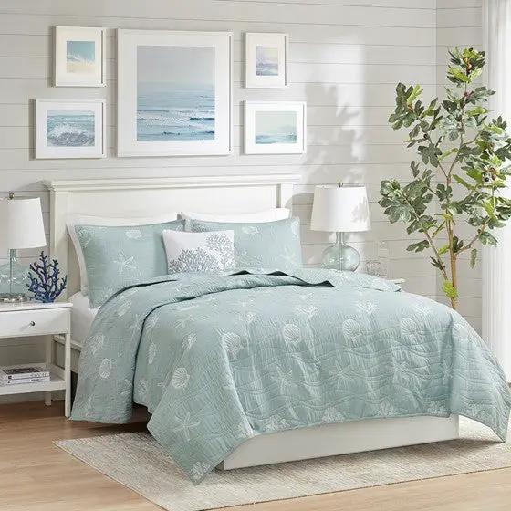 4 Piece Cotton Reversible Embroidered Quilt Set with Throw Pillow Aqua King/Cal King by HouseOfZazla
