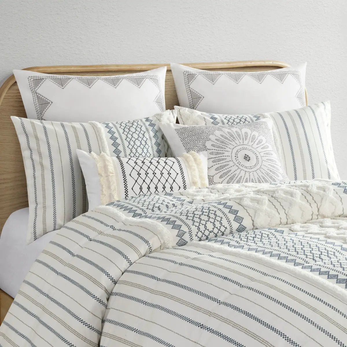 King/Cal King Cotton Printed Duvet Cover Set with Chenille by HouseOfZazla