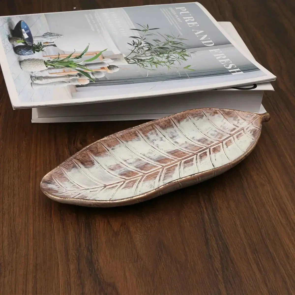 [Decorative Item] Decorative Item For Living Room Or Bedroom, Featuring A Single Leaf Design by House Of Avana