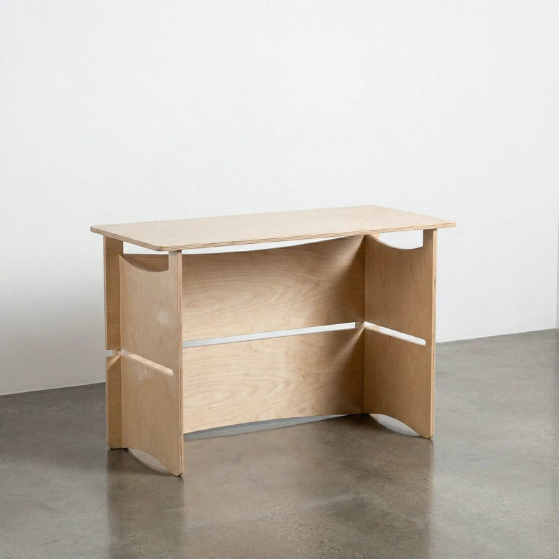 Desk by Studio Furnis