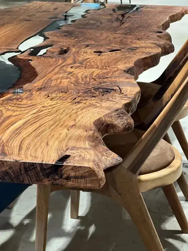 Live Edge, Epoxy Resin River Dining Room Table Made Of Chestnut Wood, detail