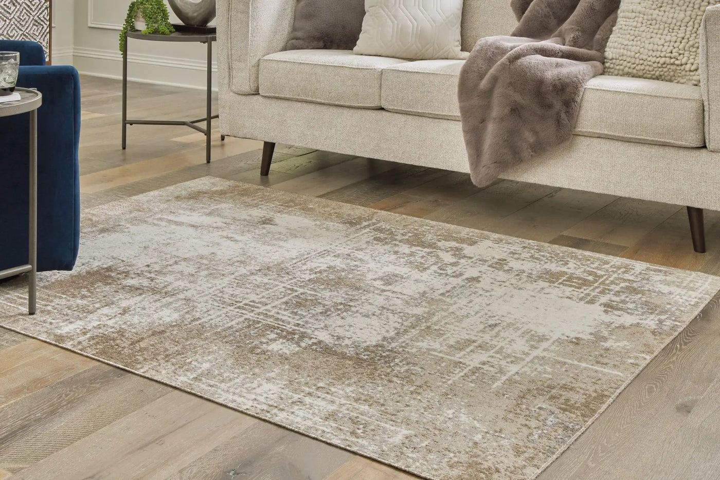 Grifflain - Rug by Unique Piece Furniture