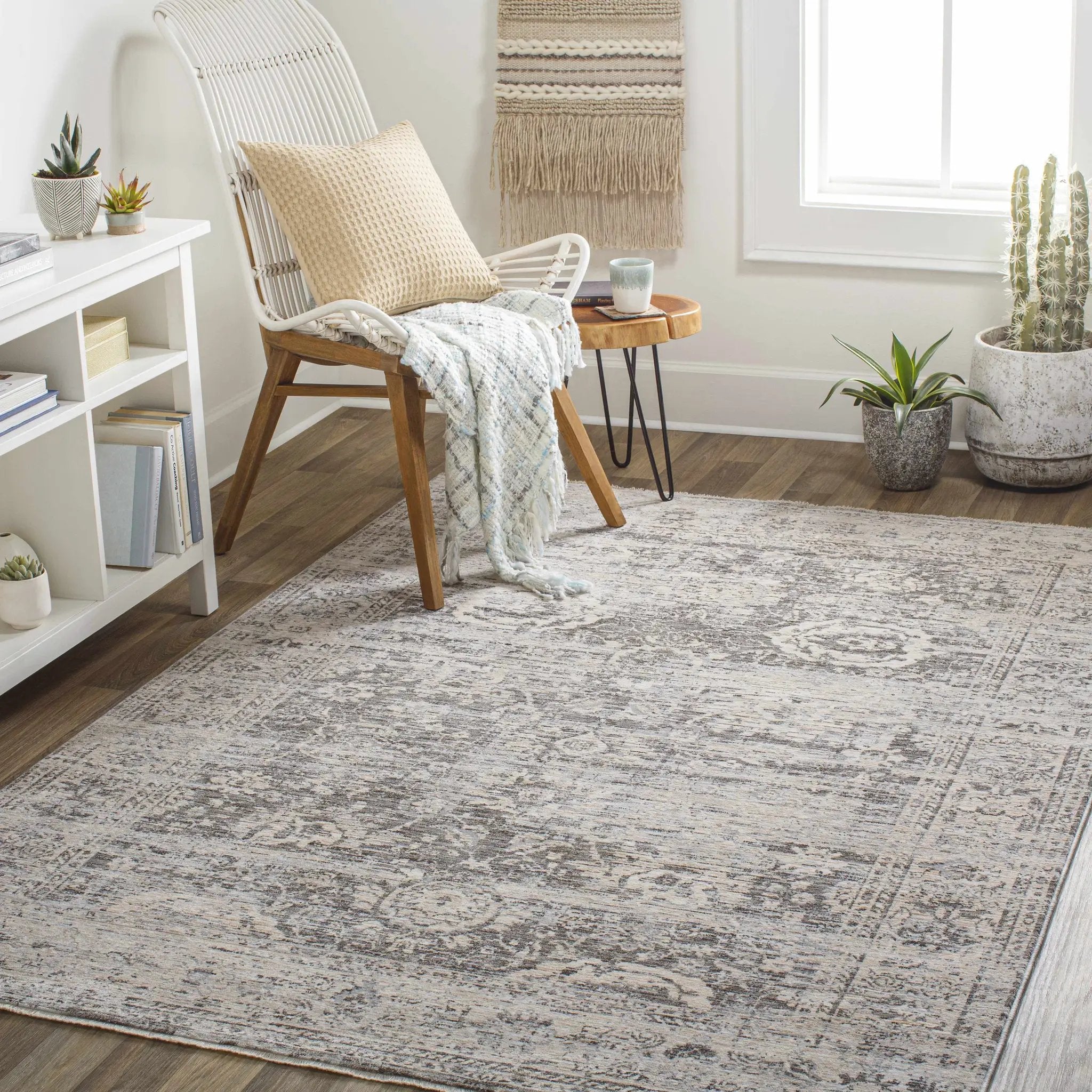 Divisoria Area Rug - Clearance by Boutique Rugs