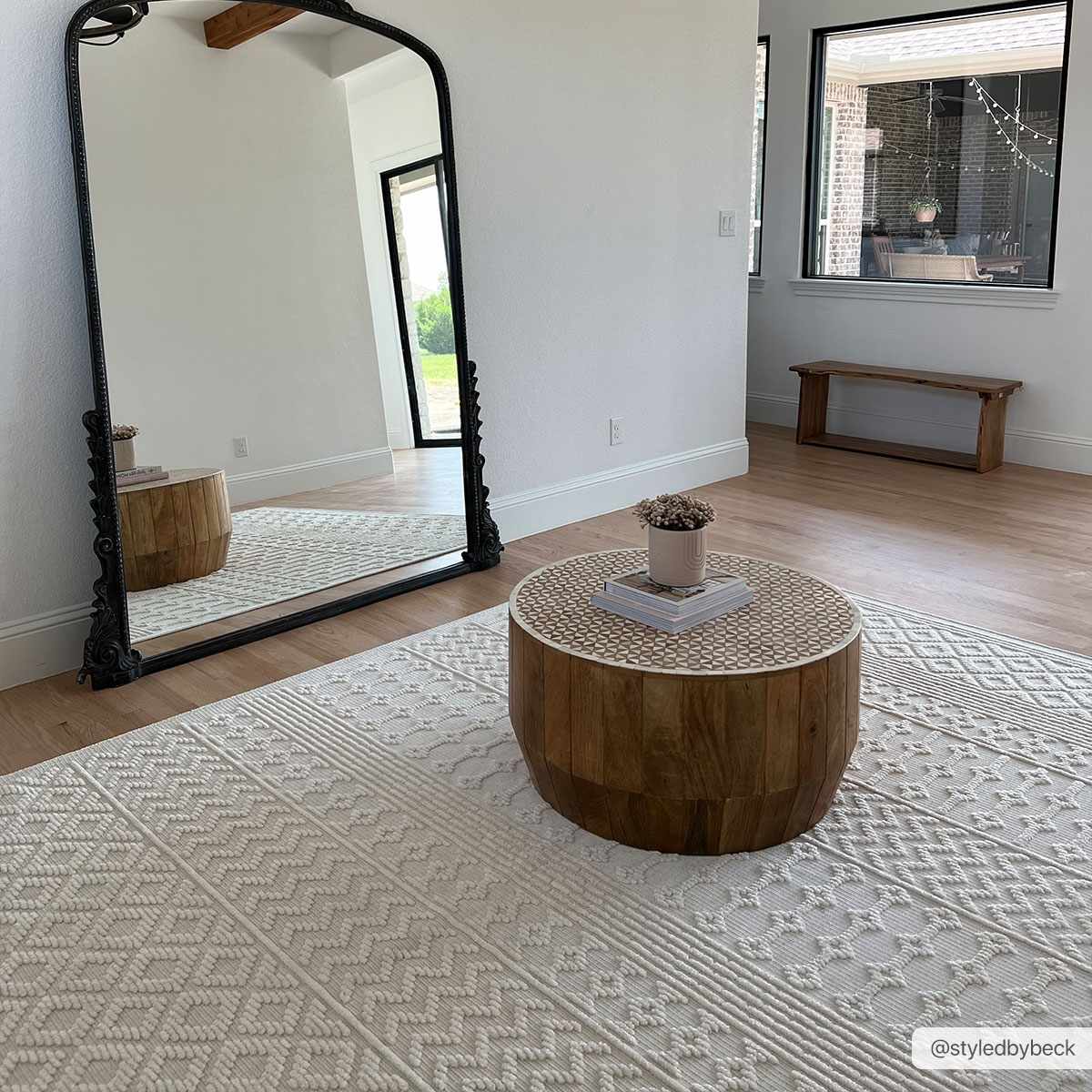 Drago White Washable Area Rug by Boutique Rugs