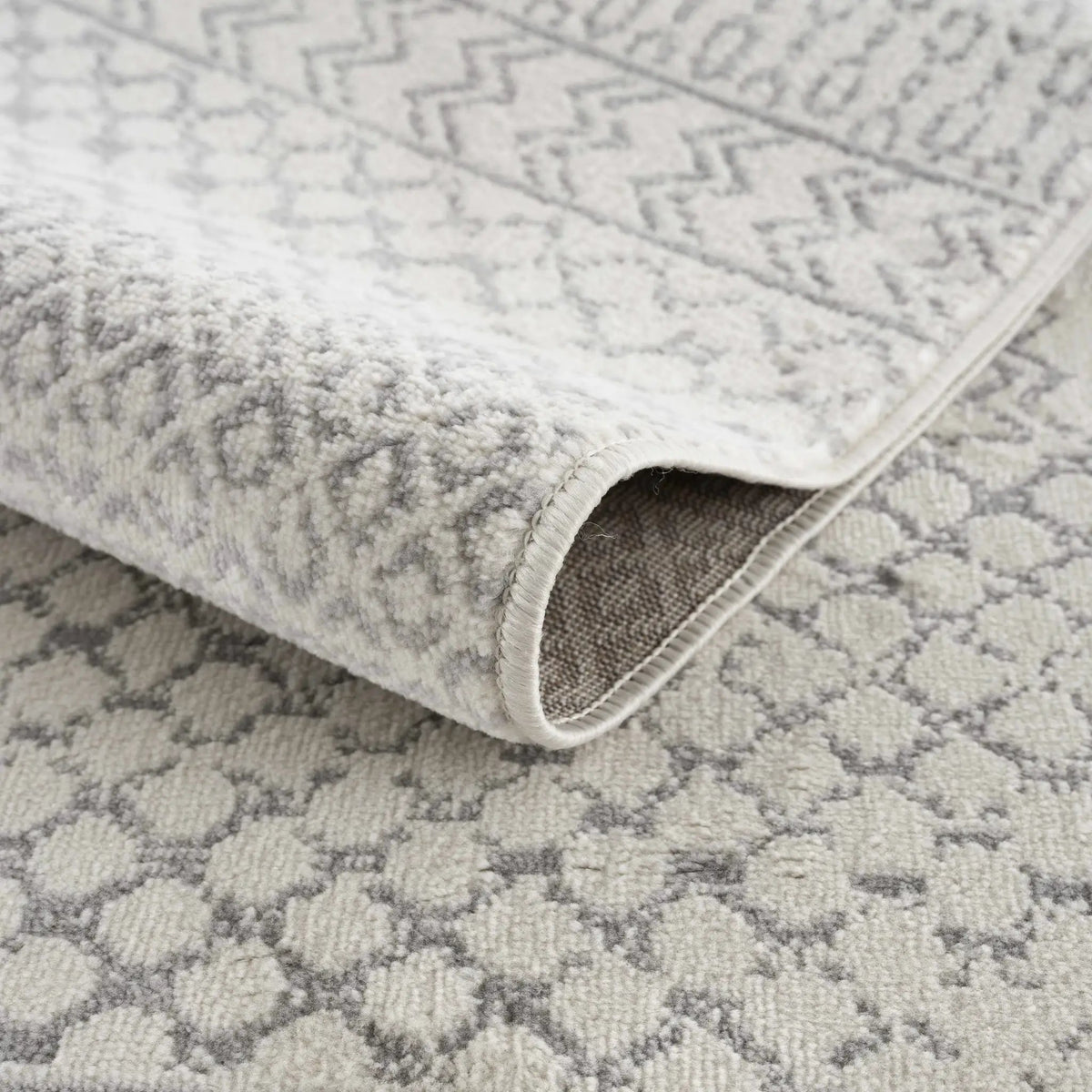 Tigri Aztec Ivory & Gray 2318 Area Rug - Clearance, photo 9 of 10