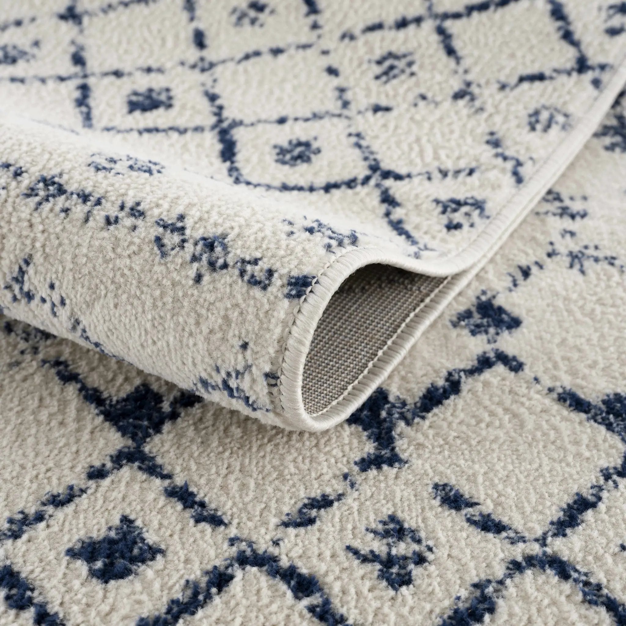 Tigrican Blue 2332 Area Rug - Clearance by Boutique Rugs