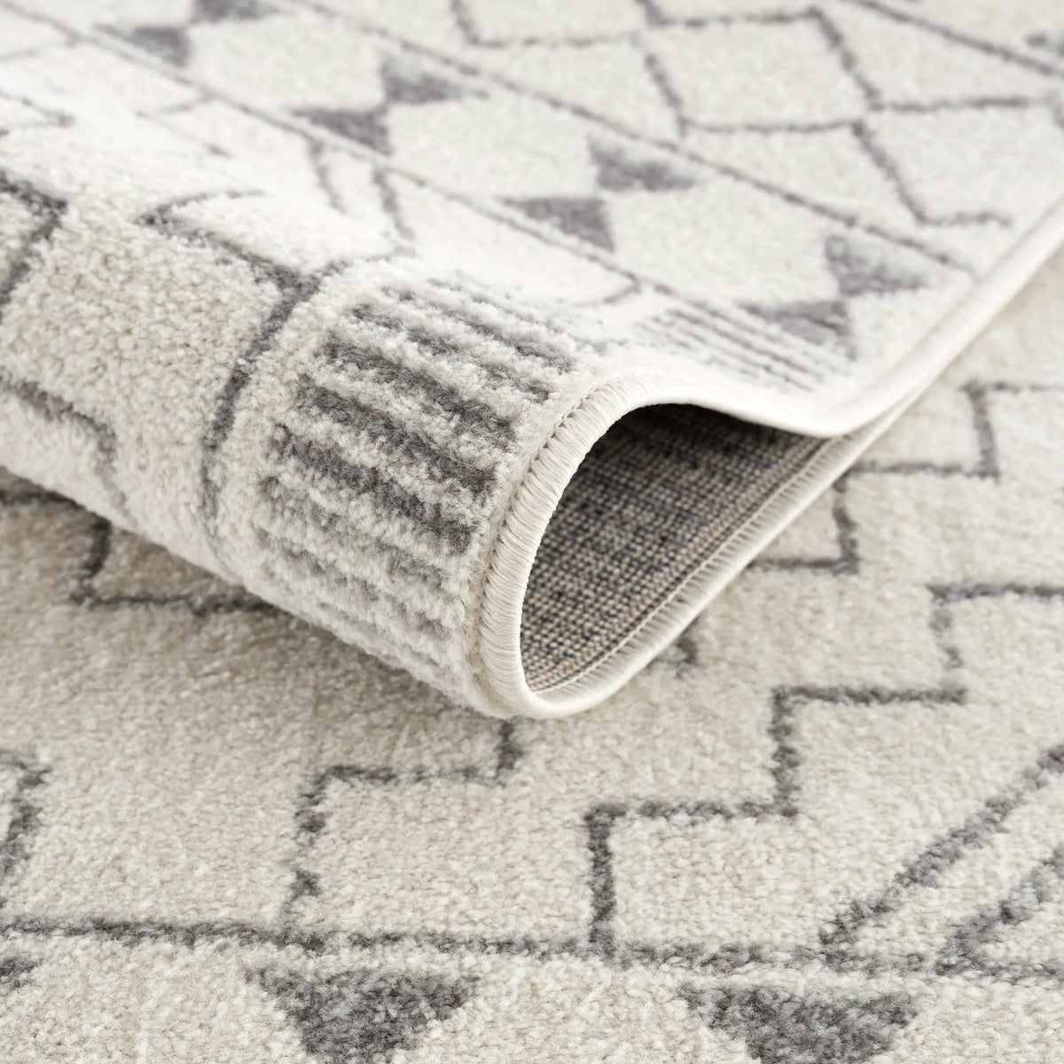 KMRSH-4614 Ivory Tribal Carpet - Clearance, photo 5 of 8