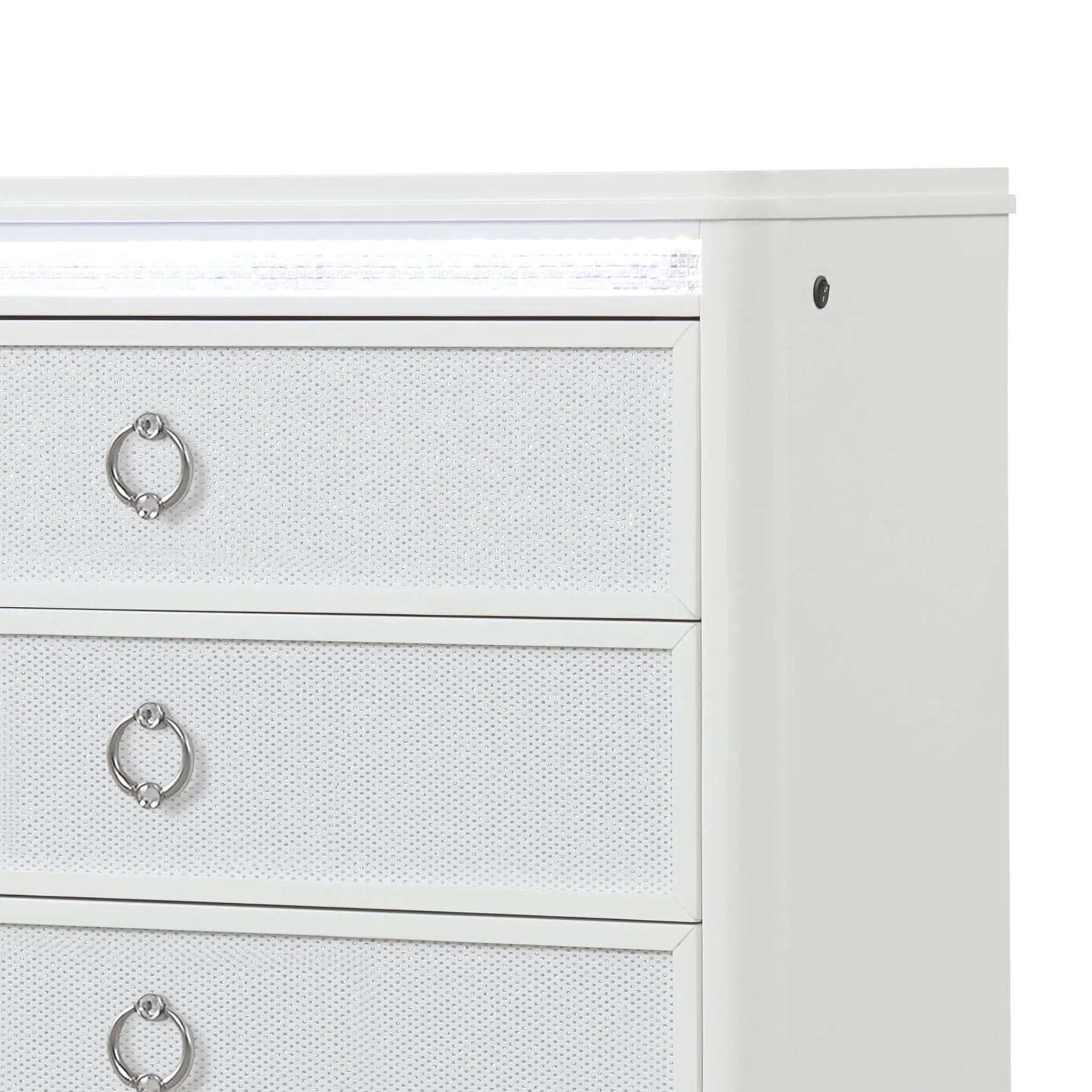 Abigale - 5 Drawer Chest With LED Lighting - White by HouseOfZazla