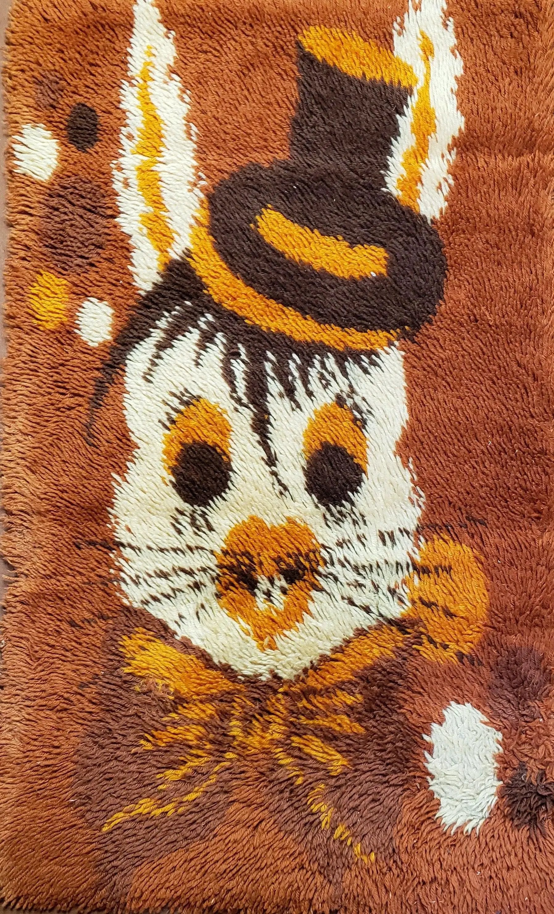 2x3 Rya Shag Rug Mid-Century Modern Danish Shag Rug 1960s Accent Rug Bunny Rabbit in Hat Dark Orange Small Shag Rug by Jewel Rugs