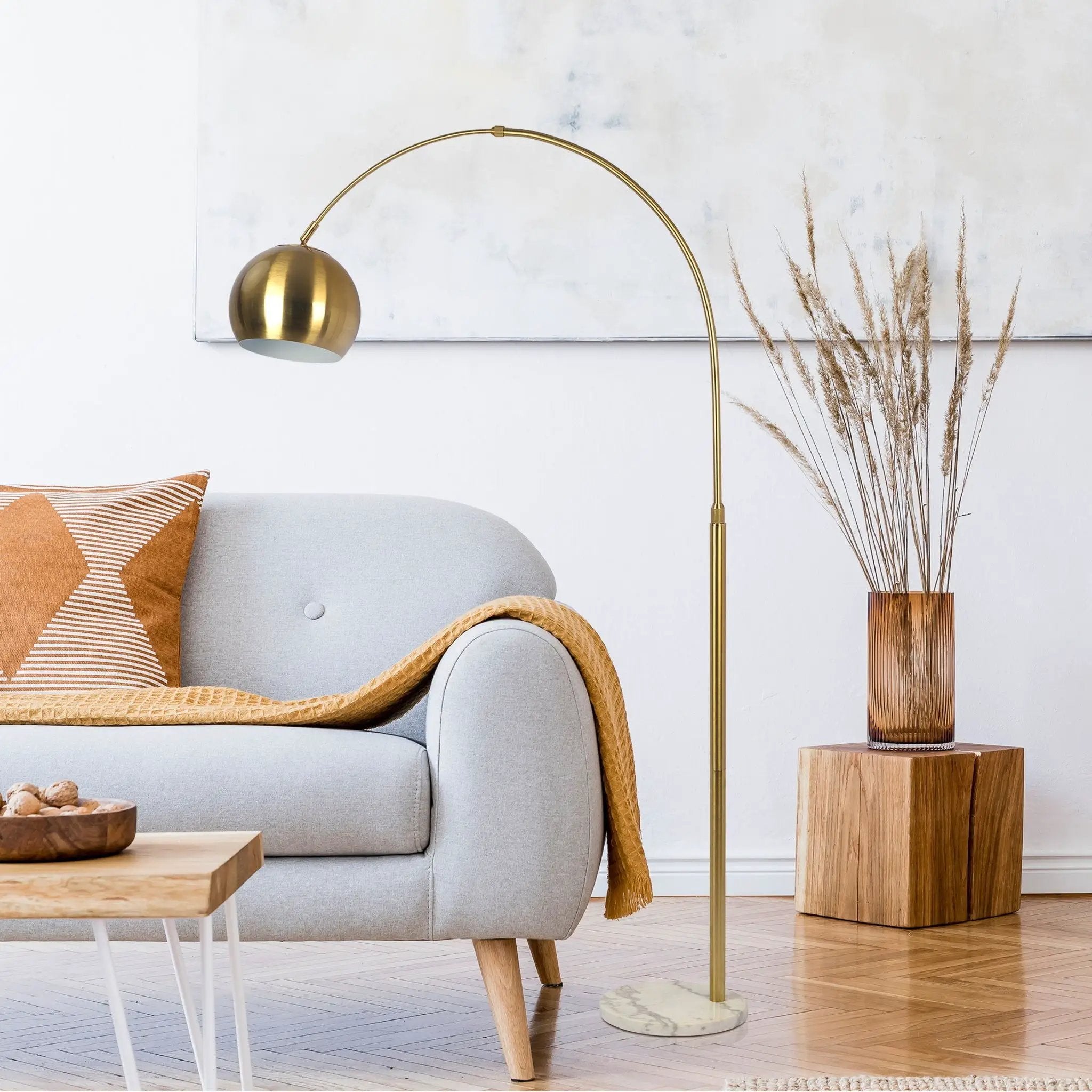 Oasis - Long Arm Gold Adjustable Floor Lamp With Round Marble Base - Gold / White Marble by Unique Piece Furniture