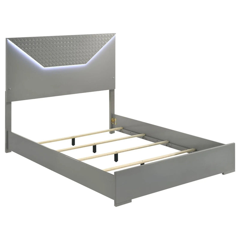 Ives 4-piece Queen Bedroom Set Grey High Gloss by Unique Piece Furniture