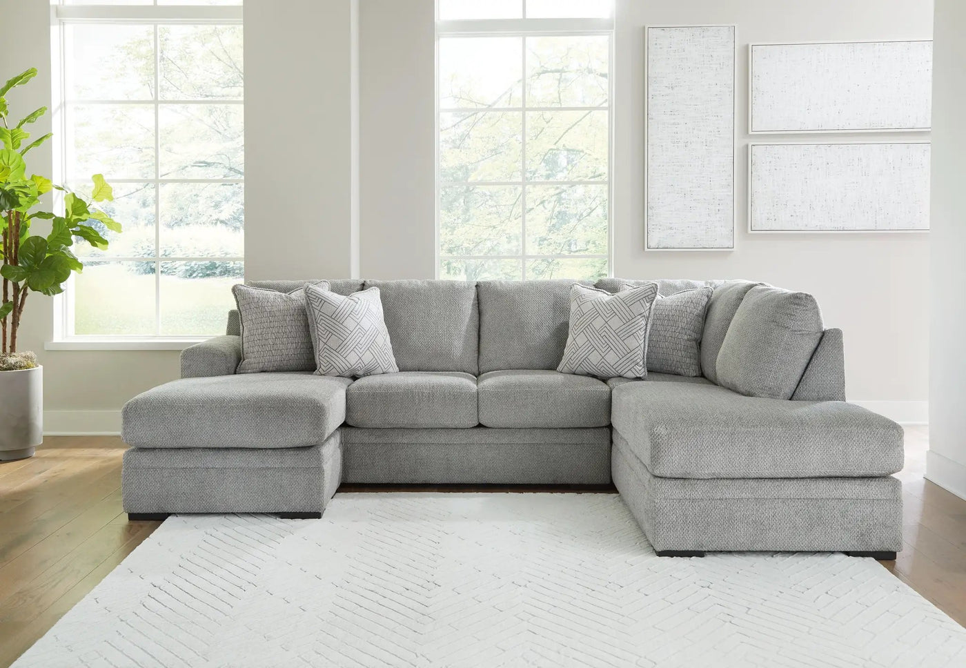 Casselbury - Sectional by Unique Piece Furniture