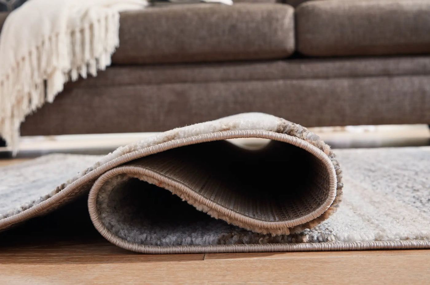 Sethburn - Rug by Unique Piece Furniture