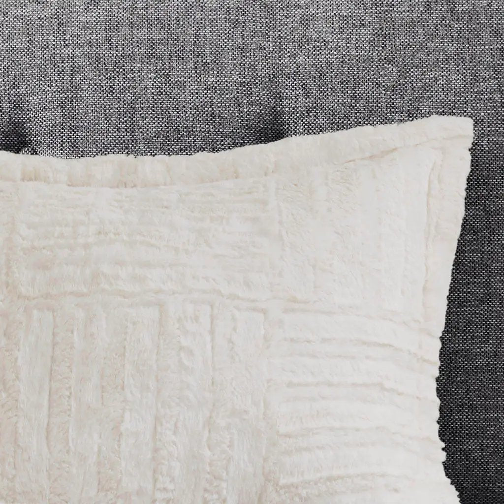 Twin Fur Down Alternative Comforter Mini Set by HouseOfZazla