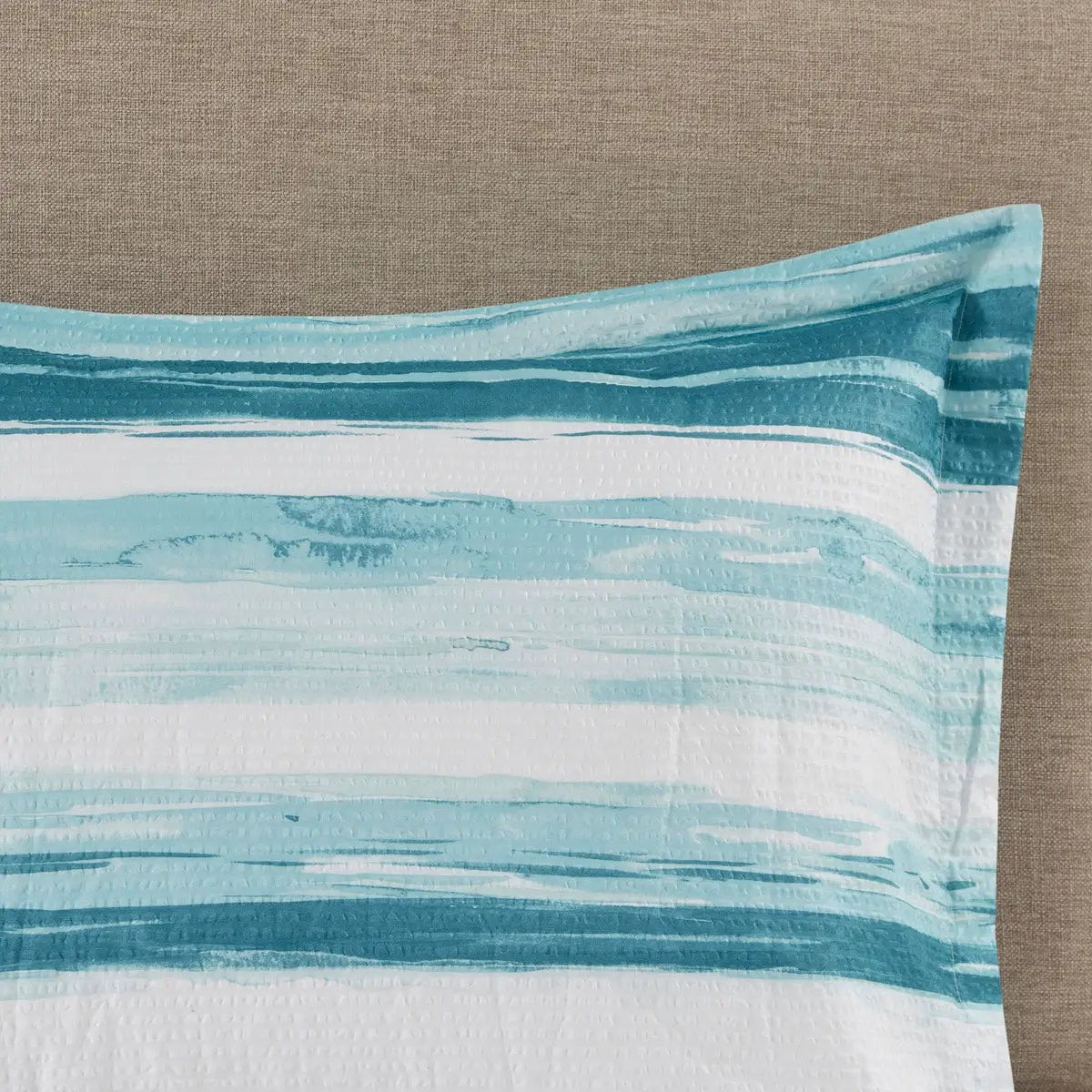 8 Piece Printed Seersucker Comforter and Quilt Set Collection Aqua King/Cal King by HouseOfZazla