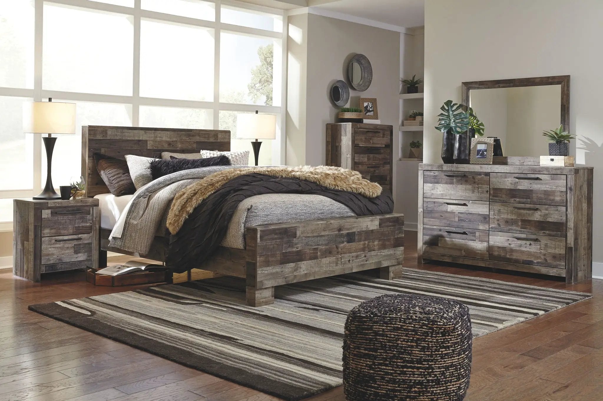 Derekson - Dresser by Unique Piece Furniture