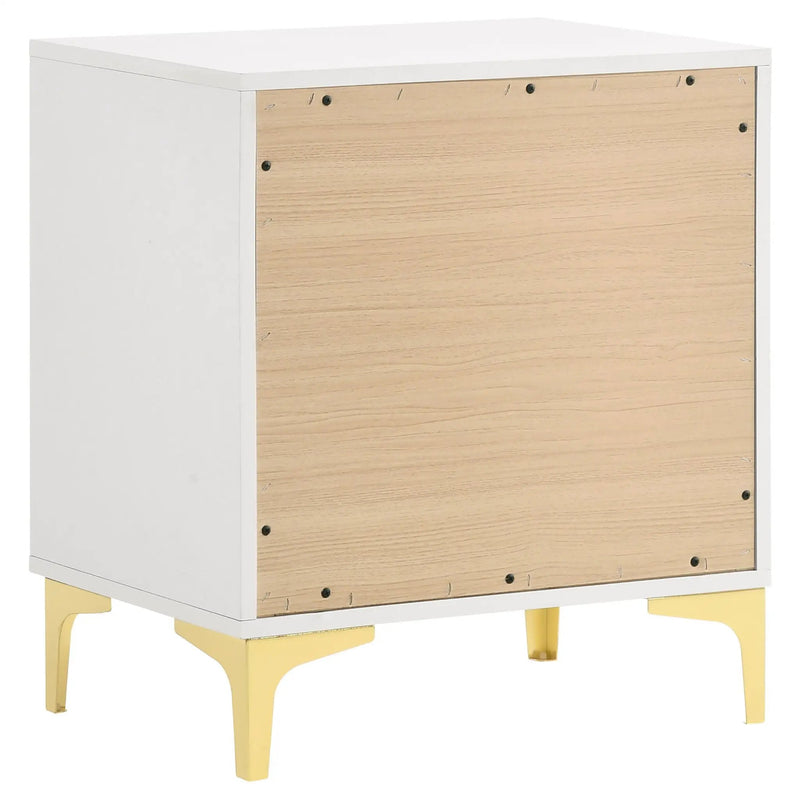Kendall 4-piece California King Bedroom Set White by Unique Piece Furniture