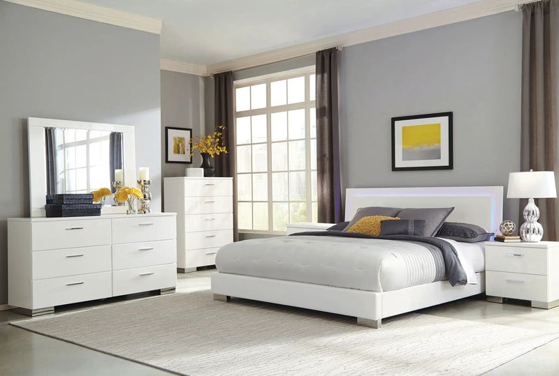 Felicity 6-piece Queen Bedroom Set White High Gloss by Unique Piece Furniture