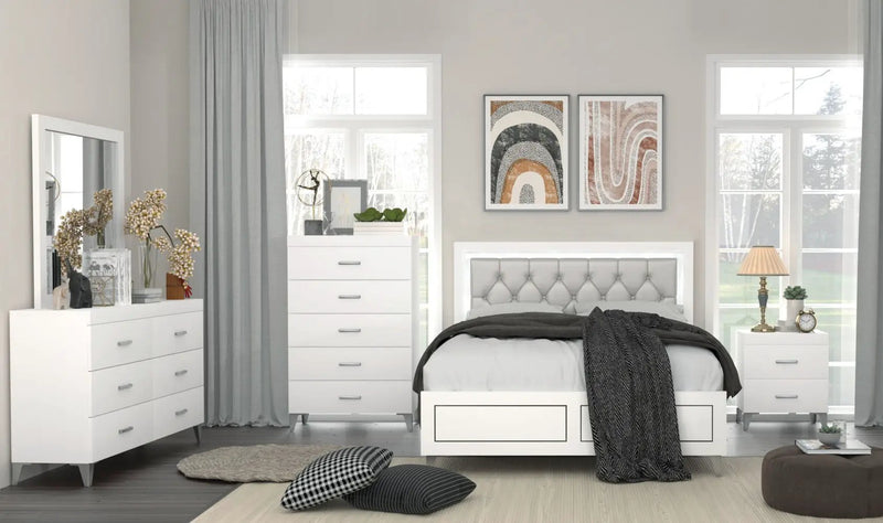 Casilda - Mirror - White by Unique Piece Furniture