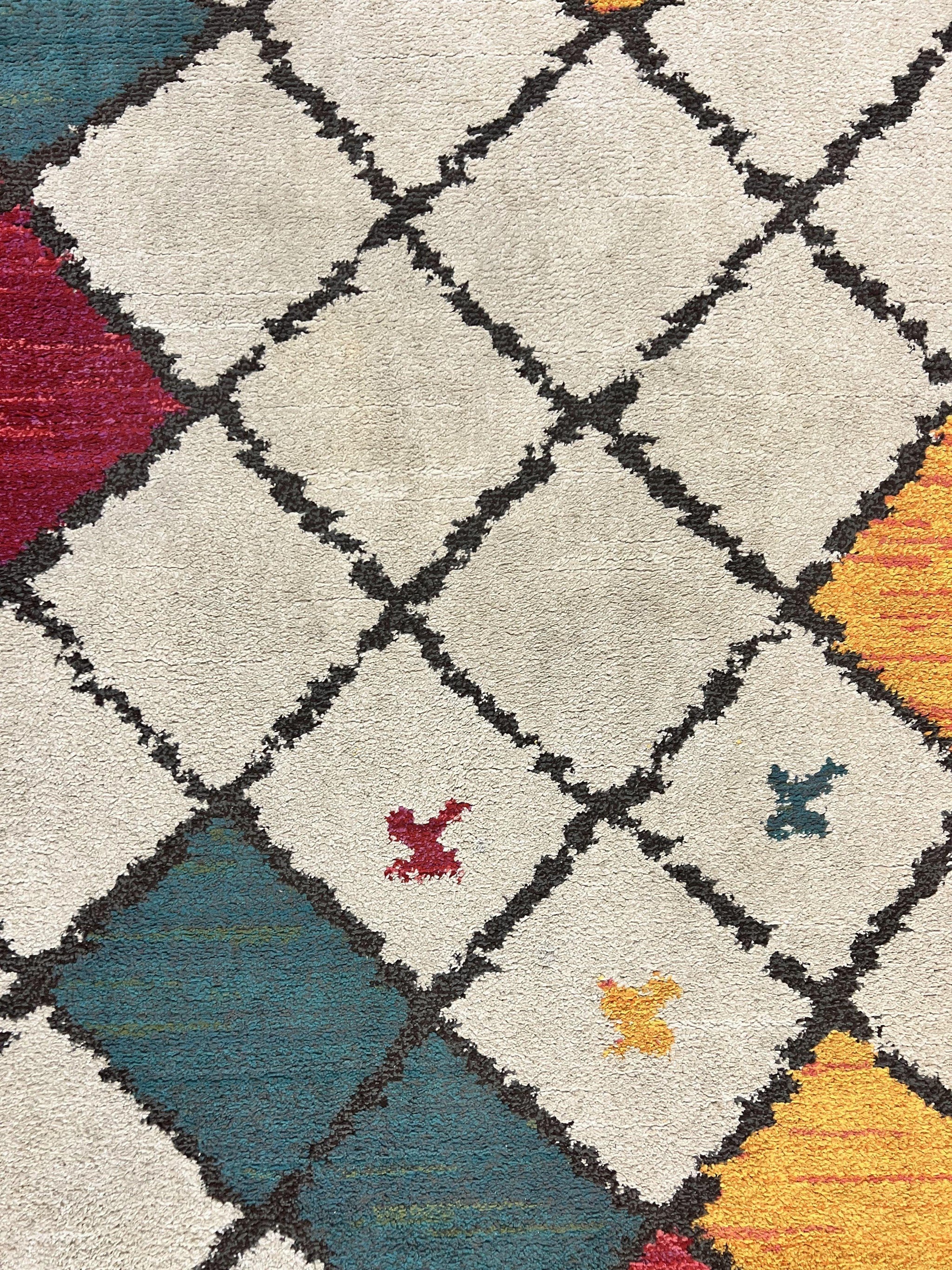 Panel Design Rug 5 x 7.6, Ivory/Beige & Multicolor by Jewel Rugs
