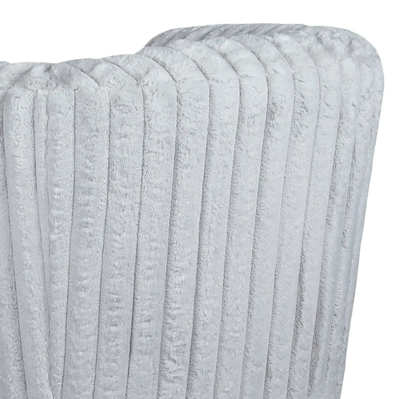 Mira - Modern Comfort Swivel Chair by HouseOfZazla